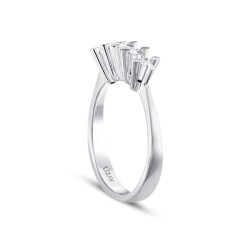 0.15 Carat Diamond Five Stone Ring - 2