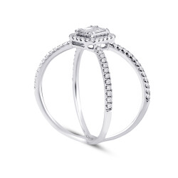 0.34 Carat Diamond Baguette Ring - 2