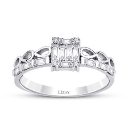 0.36 Carat Baguette Diamond Ring - 1