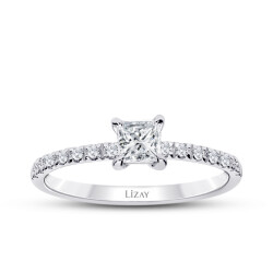 0.42 Carat Diamond Solitaire Ring - 1