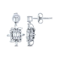 0.58 Carat Diamond Baguette Earrings - 2