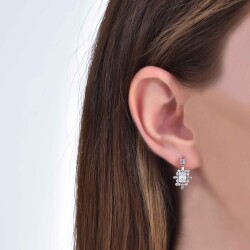 0.58 Carat Diamond Baguette Earrings - 3