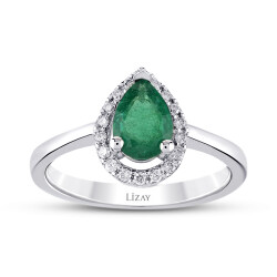 0.64 Carat Diamond Emerald Ring - 1