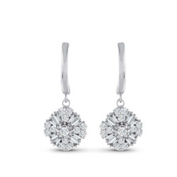 0.77 Carat Diamond Baguette Earrings - 2