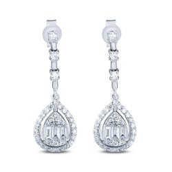 0.79 Carat Diamond Baguette Earrings - 2