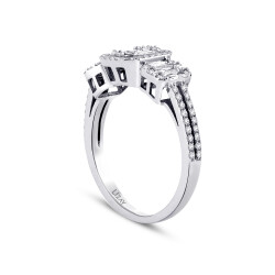 0.85 Carat Diamond Baguette Ring - 2